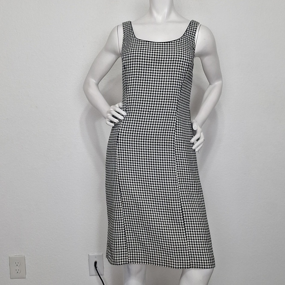 Alex Marie Black White Houndstooth Office Siren Sleeveless Sheath Dress Size 4